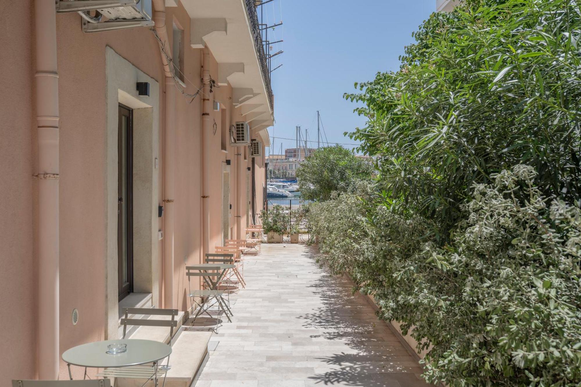 Eos - Elegants Apartments & Suites Siraküza Dış mekan fotoğraf